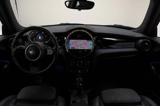 Thumbnail Mobil 4