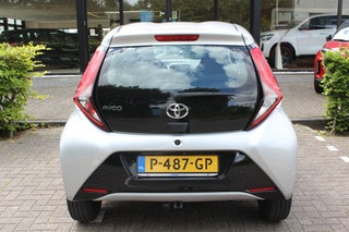 Thumbnail Mobil 9