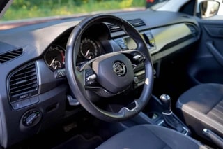 Thumbnail Mobil 6