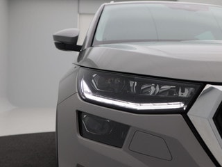 Thumbnail Mobil 8