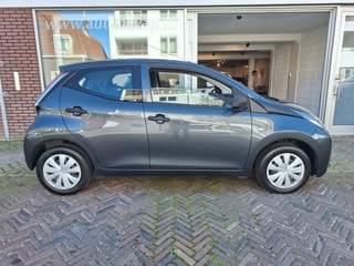Thumbnail Mobil 8