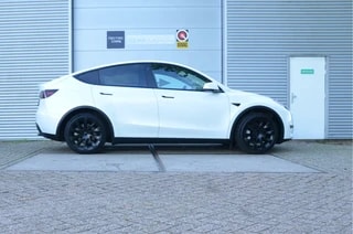 Thumbnail Mobil 8