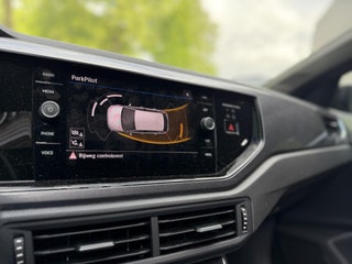 Thumbnail Mobil 8