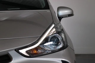 Thumbnail Mobil 10