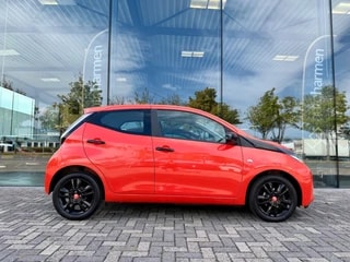 Thumbnail Mobil 6