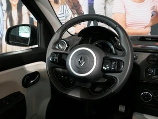 Thumbnail Mobil 10