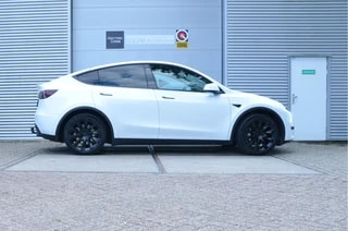 Thumbnail Mobil 8