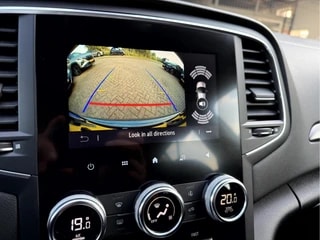 Thumbnail Mobil 8