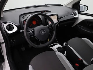 Thumbnail Mobil 6
