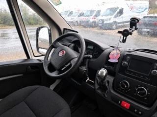 Thumbnail Mobil 4