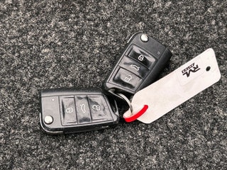 Thumbnail Mobil 9