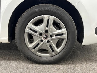 Thumbnail Mobil 6