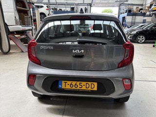 Thumbnail Mobil 6