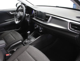 Thumbnail Mobil 6