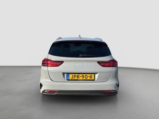 Thumbnail Mobil 6