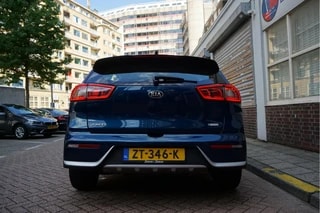 Thumbnail Mobil 6