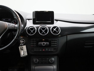 Thumbnail Mobil 9