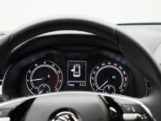 Thumbnail Mobil 8
