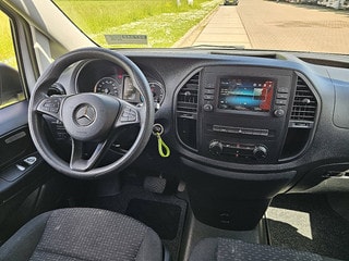 Thumbnail Mobil 8