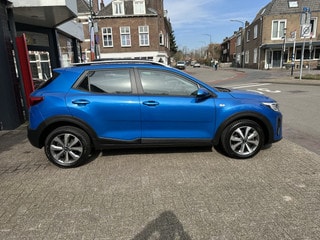 Thumbnail Mobil 6