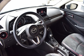 Thumbnail Mobil 6