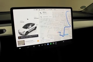 Thumbnail Mobil 8