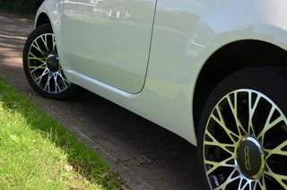 Thumbnail Mobil 10