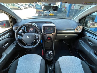 Thumbnail Mobil 6