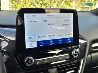 Thumbnail Mobil 10