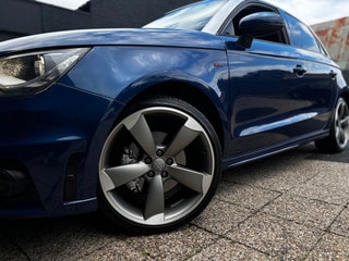 Thumbnail Mobil 9