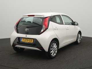 Thumbnail Mobil 4