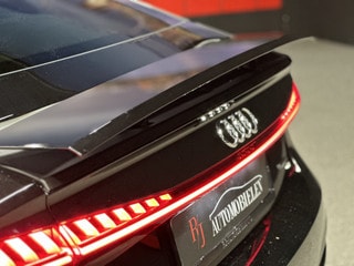 Thumbnail Mobil 8