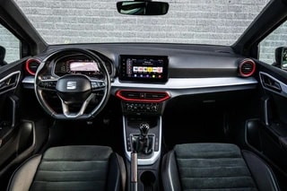 Thumbnail Mobil 4