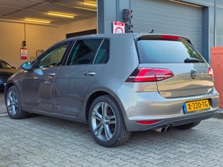Thumbnail Mobil 8