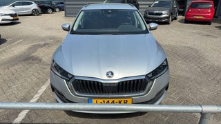 Thumbnail Mobil 6