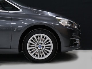 Thumbnail Mobil 8