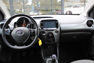 Thumbnail Mobil 4