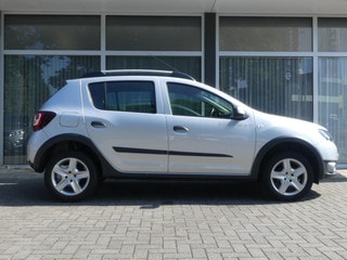 Thumbnail Mobil 5
