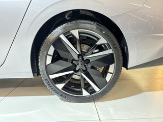 Thumbnail Mobil 10