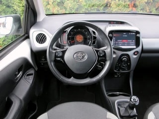 Thumbnail Mobil 9