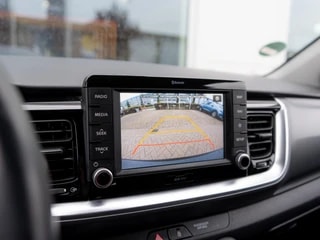Thumbnail Mobil 10