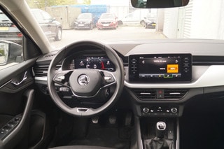 Thumbnail Mobil 9