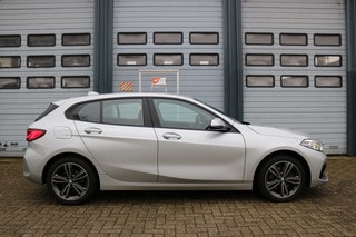 Thumbnail Mobil 6