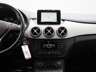 Thumbnail Mobil 9
