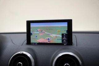 Thumbnail Mobil 7