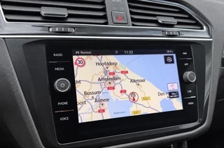 Thumbnail Mobil 8