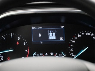 Thumbnail Mobil 8
