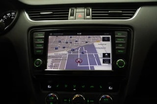 Thumbnail Mobil 8