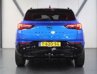 Thumbnail Mobil 8