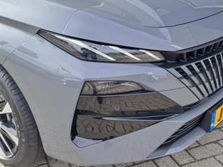 Thumbnail Mobil 4